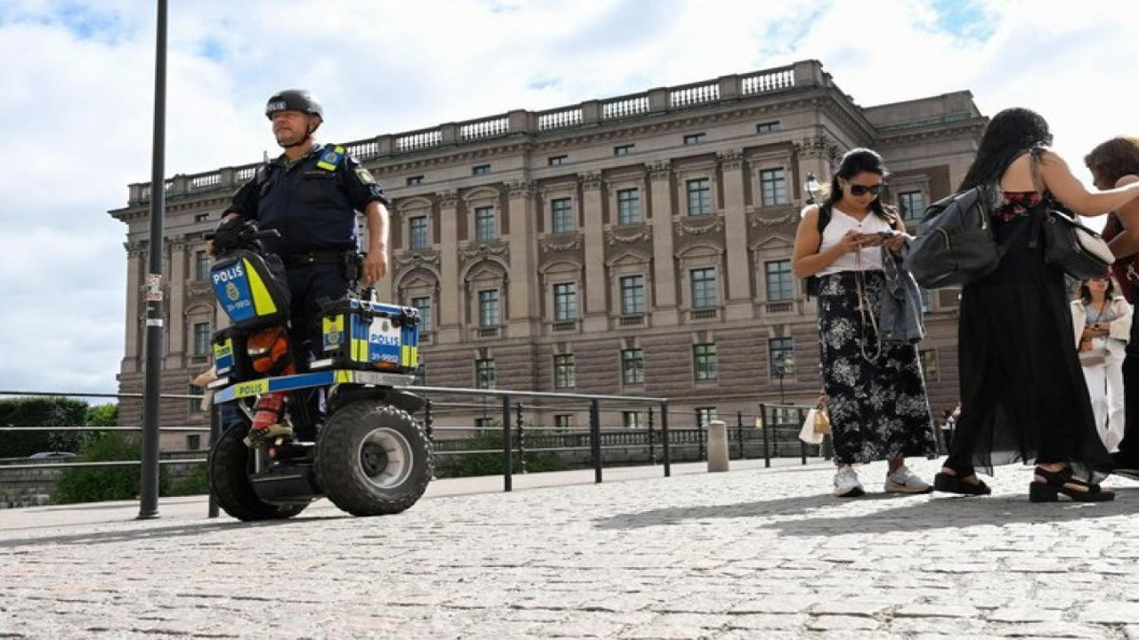 İsveç'te Kuran yakılmasının ardından terör alarmı artırıldı