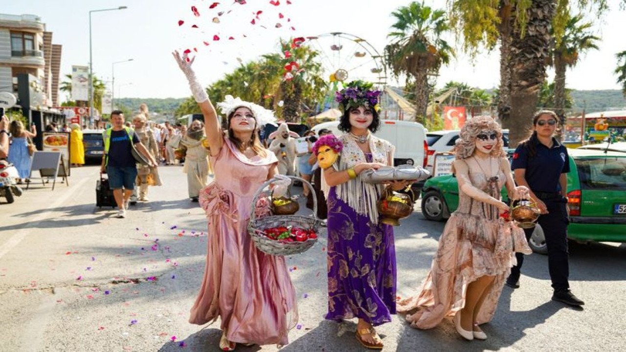 Seferihisar’da 2557 yıllık Dionysos Şenliği’ne ev sahipliği yaptı