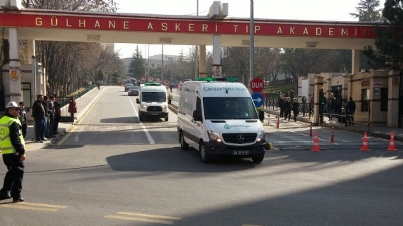 GATA'da iğneden ipliğe hiçbir şey kalmadı: Parmağı kopan vatandaştan malzeme istendi! Bir zamanların en köklü hastanelerindendi