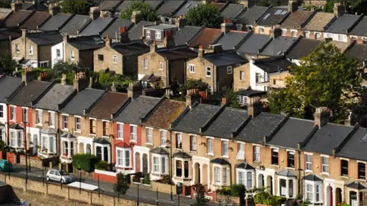 Birleşik Krallık'ta ağustosta yeni konut satış fiyatları geriledi