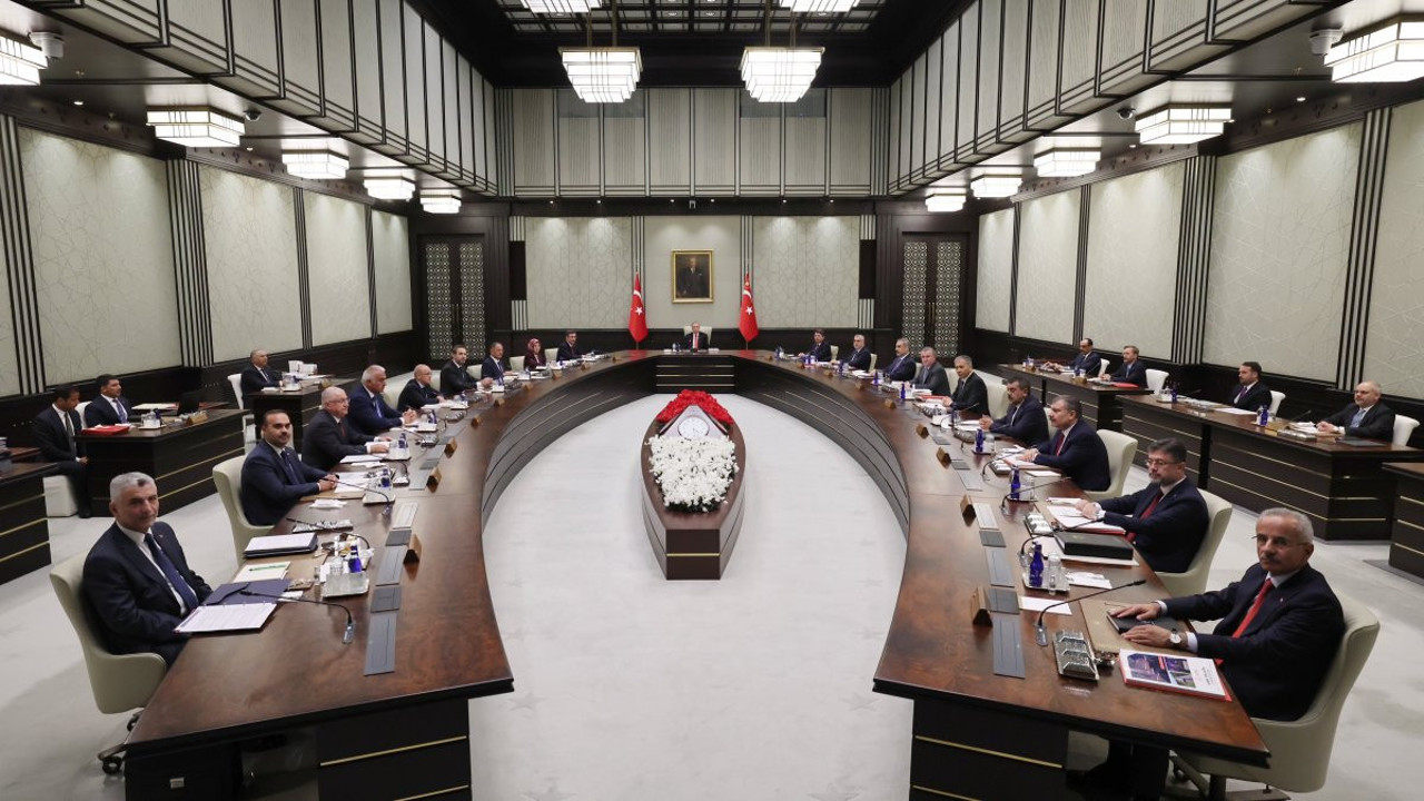 Flaş... Flaş... Kabine toplantısı başladı