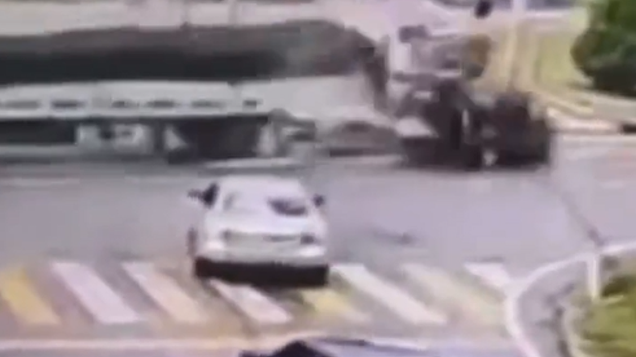 TIR sürücüsü kırmızı ışık ihlali yaptı, 2 kişi hayatını kaybetti: Canım öyle istedi