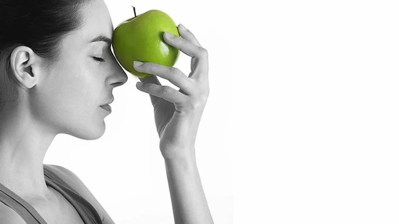 Elma Alzheimer’a savaş açıyor. Bilim insanları açıkladı