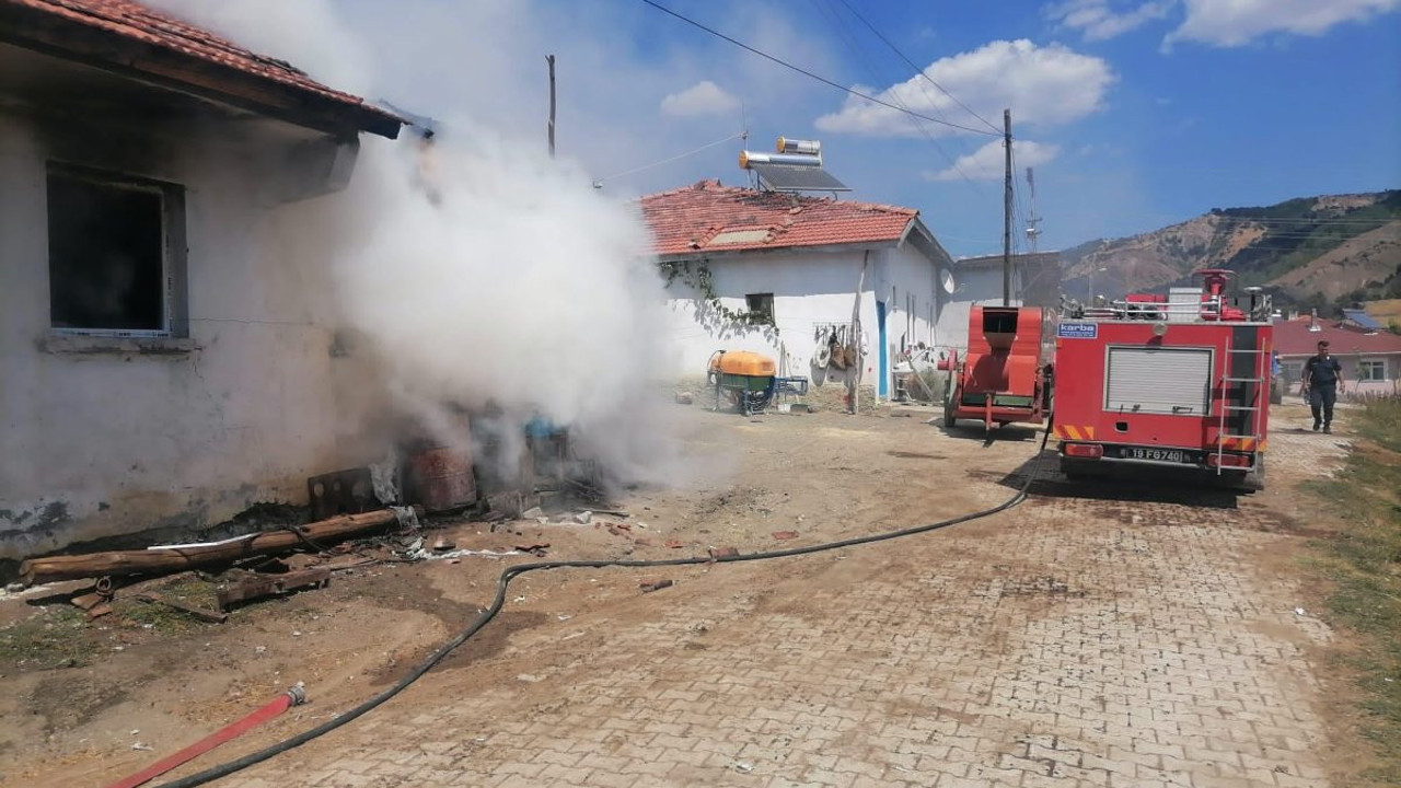 Patlayan mutfak tüpü yangın çıkardı