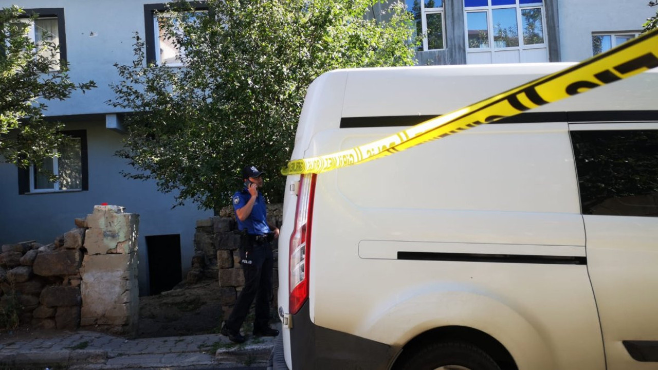 Şikayetçi olduğu şahsı öldürdü