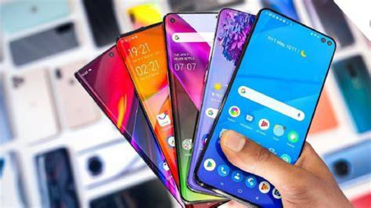 Gazeteci İbrahim Haskoloğlu ‘vergisiz telefon’ vaadinde herkesin gözden kaçırdığı detayı açıkladı