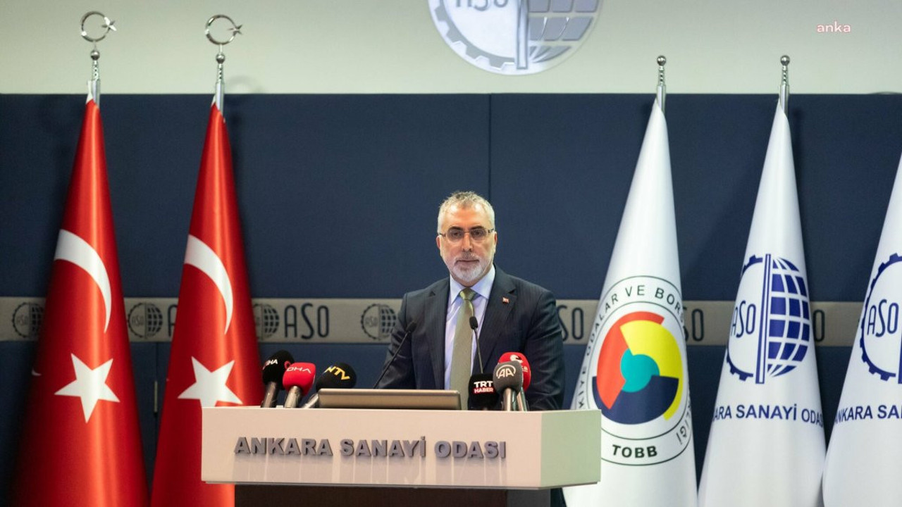 Bakan Vedat Işıkhan ekonomiyi övdü. "Ekonomi çarkları hiçbir zaman durmadı"