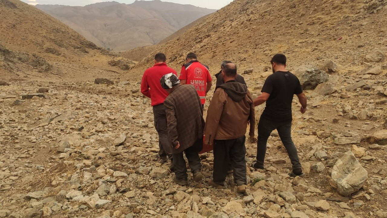 Van’da hamile kadın 5 saatlik operasyonla hastaneye götürüldü