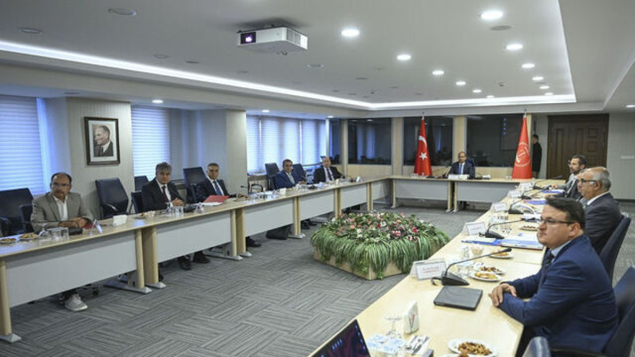 Memur zammında Hakem Kurulu’nun 4. toplantısından da sonuç çıkmadı: 55 maddenin 40’ı reddedildi