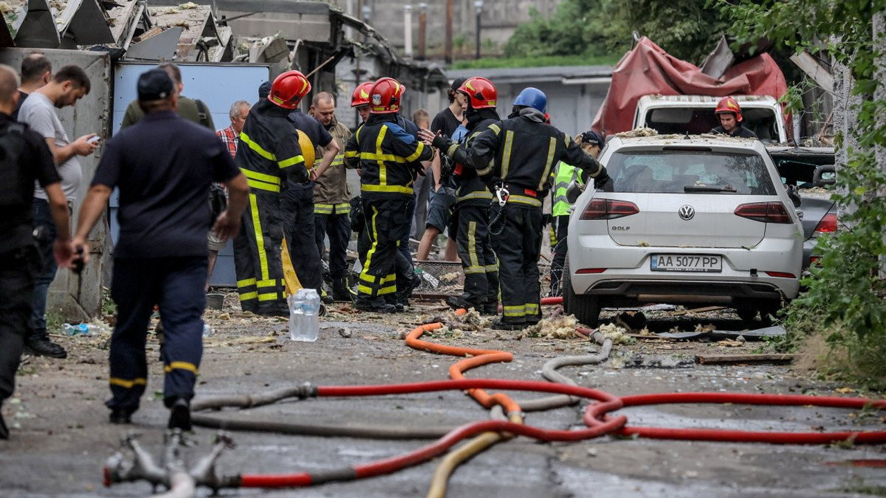 Ukrayna’dan Rus havalimanına saldırı: askeri uçak hasar gördü