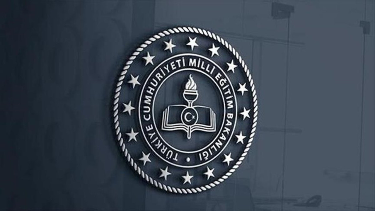 MEB’den özel okullara ders kitabı" incelemesi