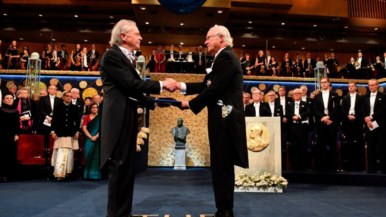 Rusya ve İran Nobel Ödülleri'ne davet edildi