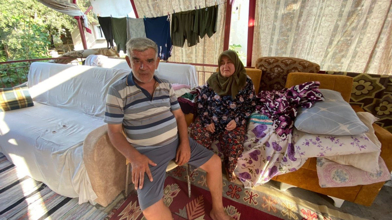 Yangında evleri küle döndü, balkon yuvaları oldu