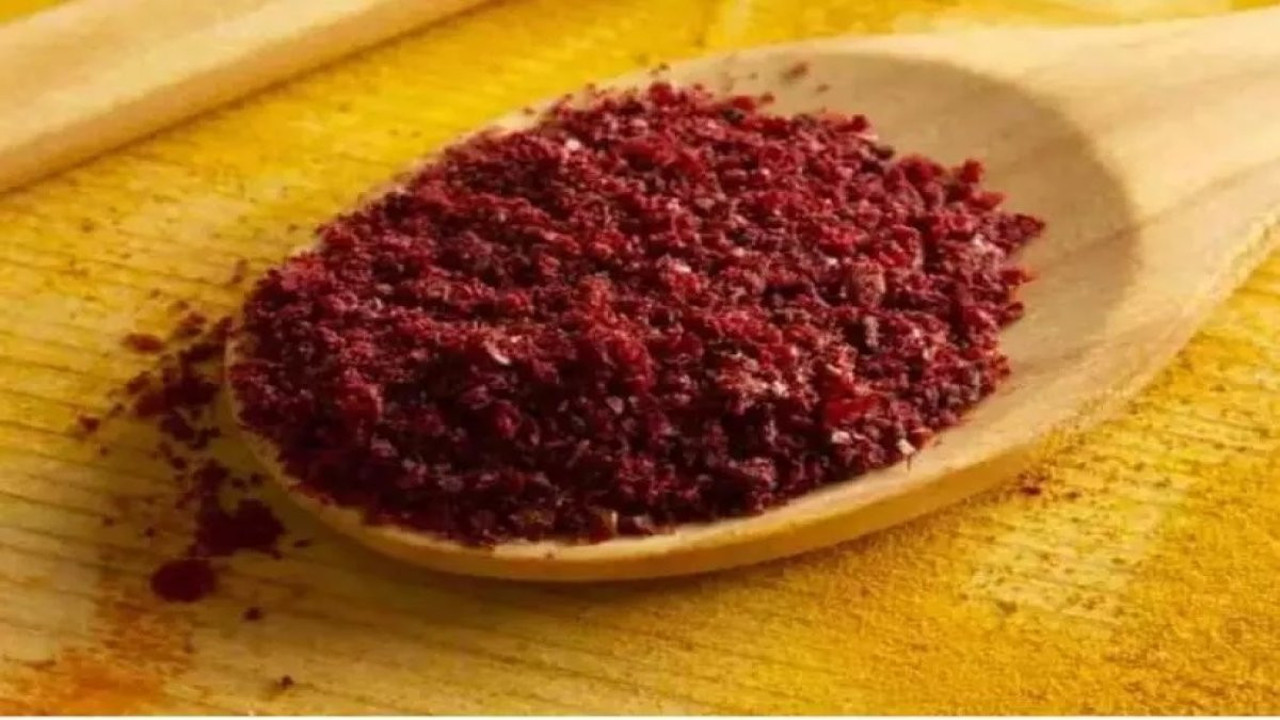 Padişah baharatı olarak biliniyor. Karaciğeri sıfırdan çalıştırıyor