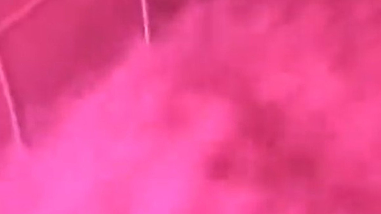 Başakşehir'i kuvvetli sağanak vurdu. Metro istasyonunu su bastı