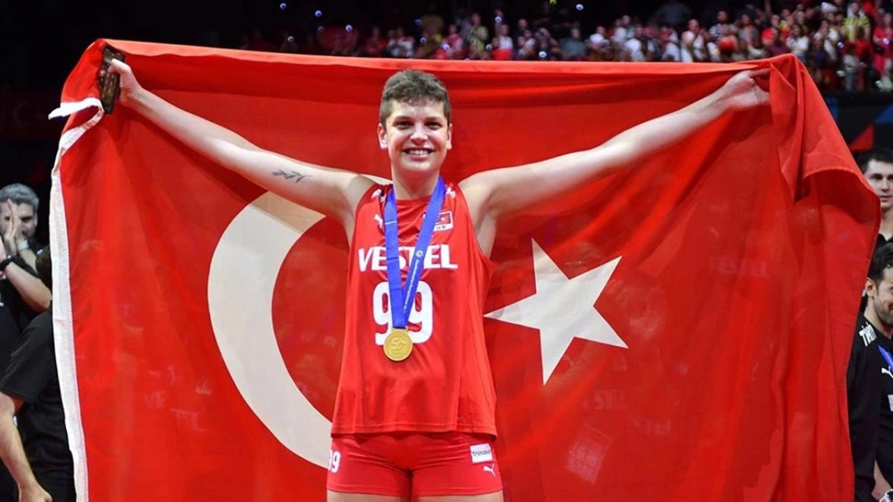 Ebrar Karakurt'tan anlayana flaş mesaj