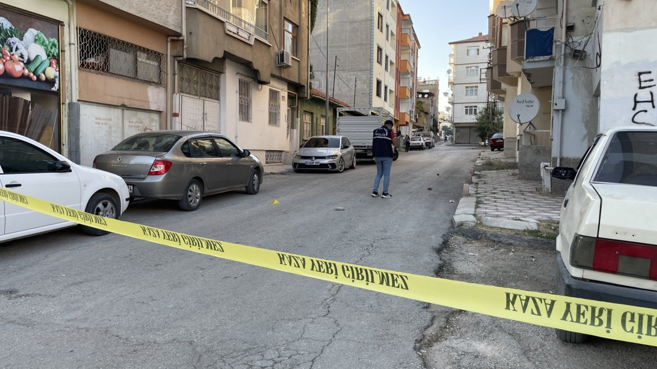 Elazığ'da çocuk parkında silahlı kavga: 2 yaralı