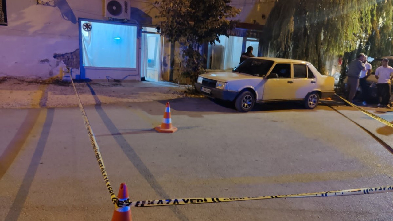 Kıraathanede tüfekle dehşet saçtı: 2 yaralı