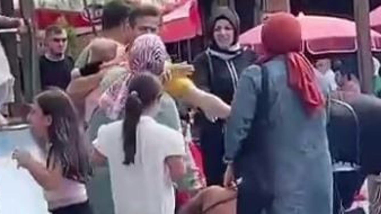 Çocukların kavgasına ailelerde dahil oldu