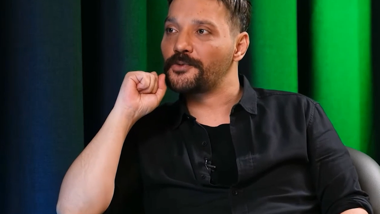 Oğuzhan Uğur'dan Robot Sophia itirafı: Üç modu var, küfür ediyor. Biz serserilik modunu açtık