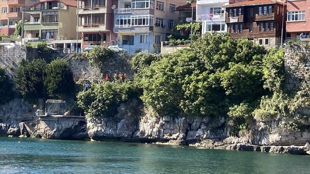 Tarihi Amasra Kalesi’nde 3 ay sürecek çalışmalar başladı