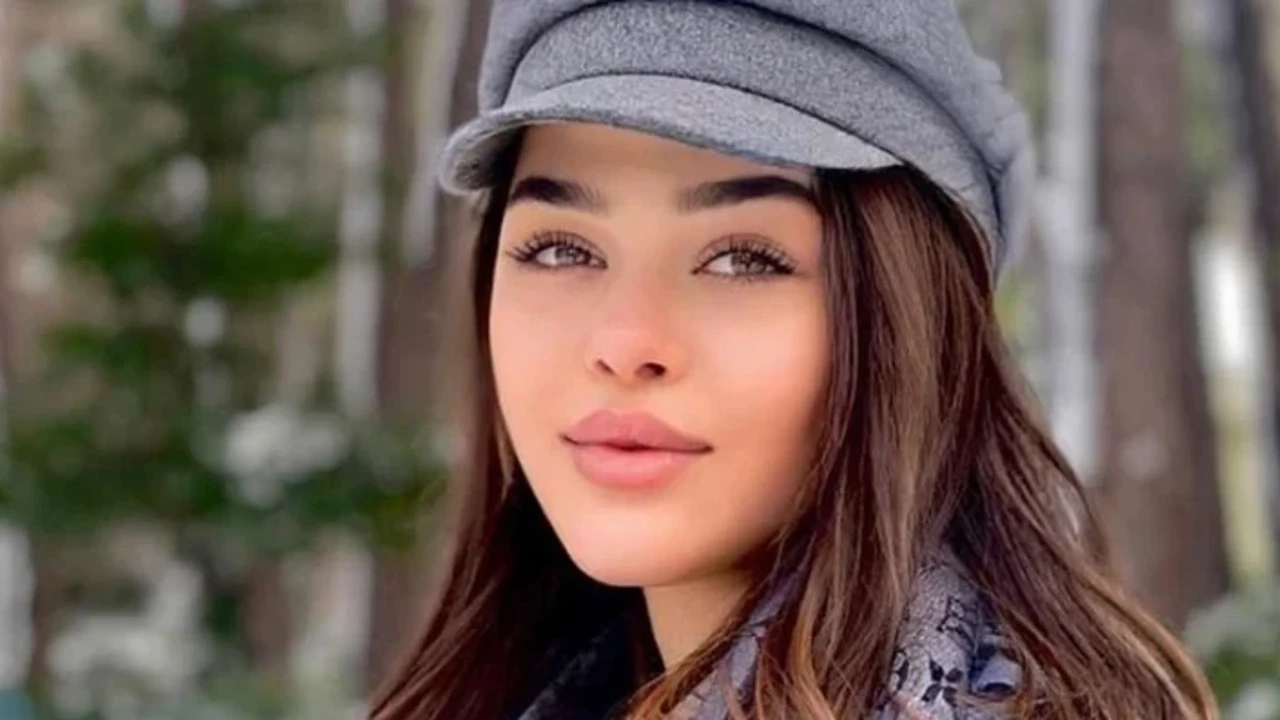 Ünlü oyuncunun annesi Beykoz'daki evden çıkmak için 1.5 milyon lira aldı. Oturduğu yer satıldı