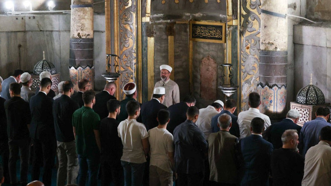 Diyanet İşleri’nden geçim sıkıntısı için dua çözümü