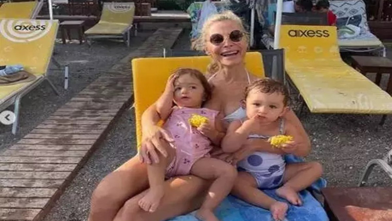 Seray Sever ikizleri ile tatilden paylaşım yaptı