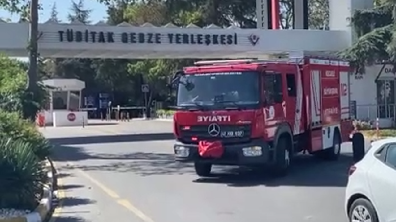 TÜBİTAK'ta korkutan yangın