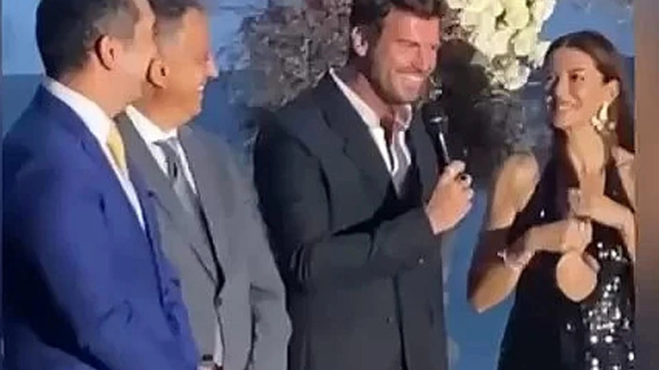 Kıvanç Tatlıtuğ ile nikah memurunun diyaloğu kırdı geçirdi! Eşiyle birlikte nikah şahidi oldu