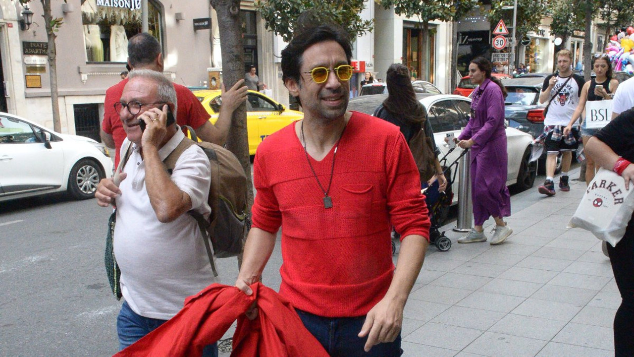 'Yargı' oyuncusu Nişantaşı'nda görüntülendi. Boynundaki dua dikkat çekti