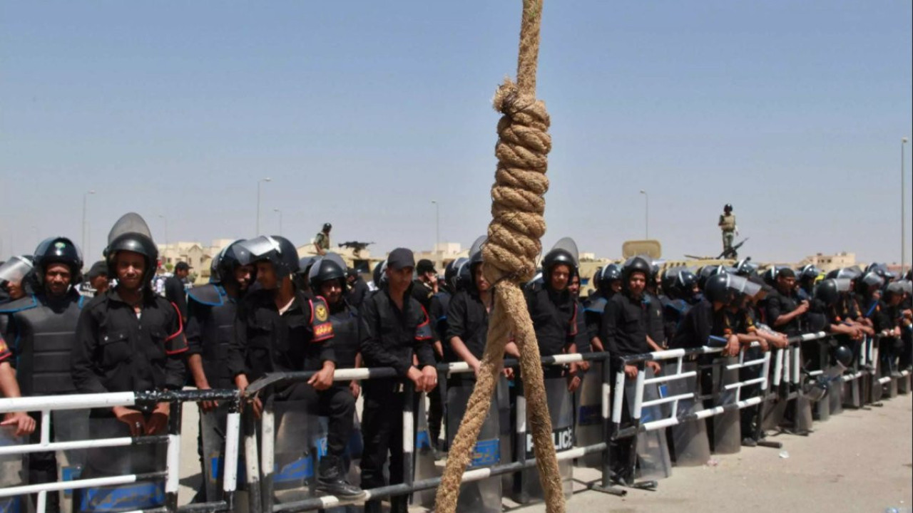 Suudi Arabistan vatana ihanetten 2 askeri idam etti