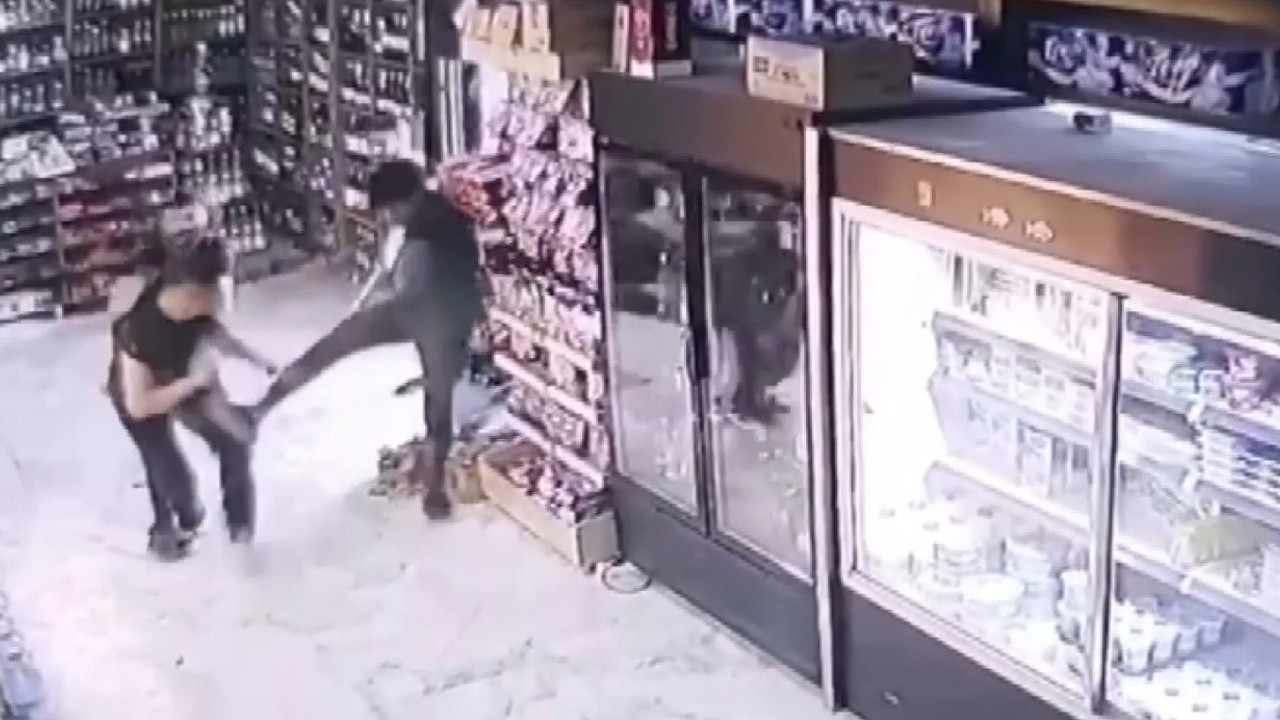 Kartal'da 13 yaşındaki çocuk tekel bayinde terör estirdi. 3 kişi sopalarla saldırdı yıkamadı