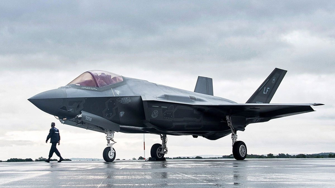 ABD'de düşen F-35 savaş uçağının enkazı bulundu