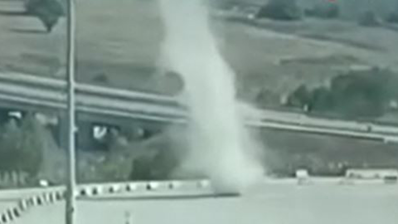 Çatalca’da hortum paniği. Ortalık toz duman oldu