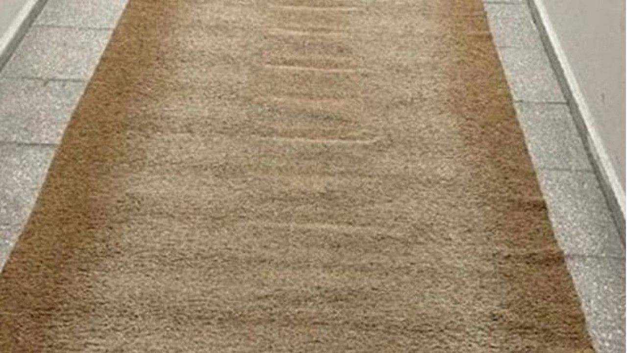 17 kilo uyuşturucuyu halıya emdirdiler. Zehir tacirlerinden akılalmaz oyun