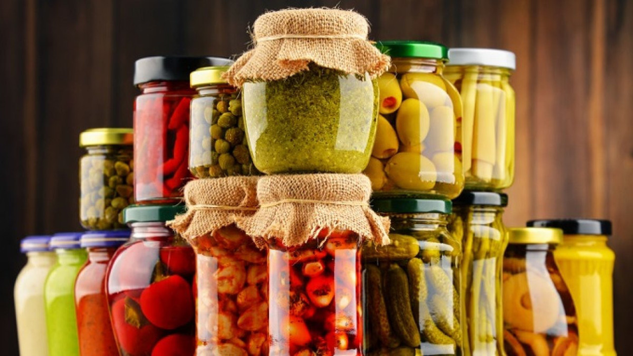 Uzmanından hayat kurtaran uyarılar. Evde yapılan konserveleri tüketirken dikkat