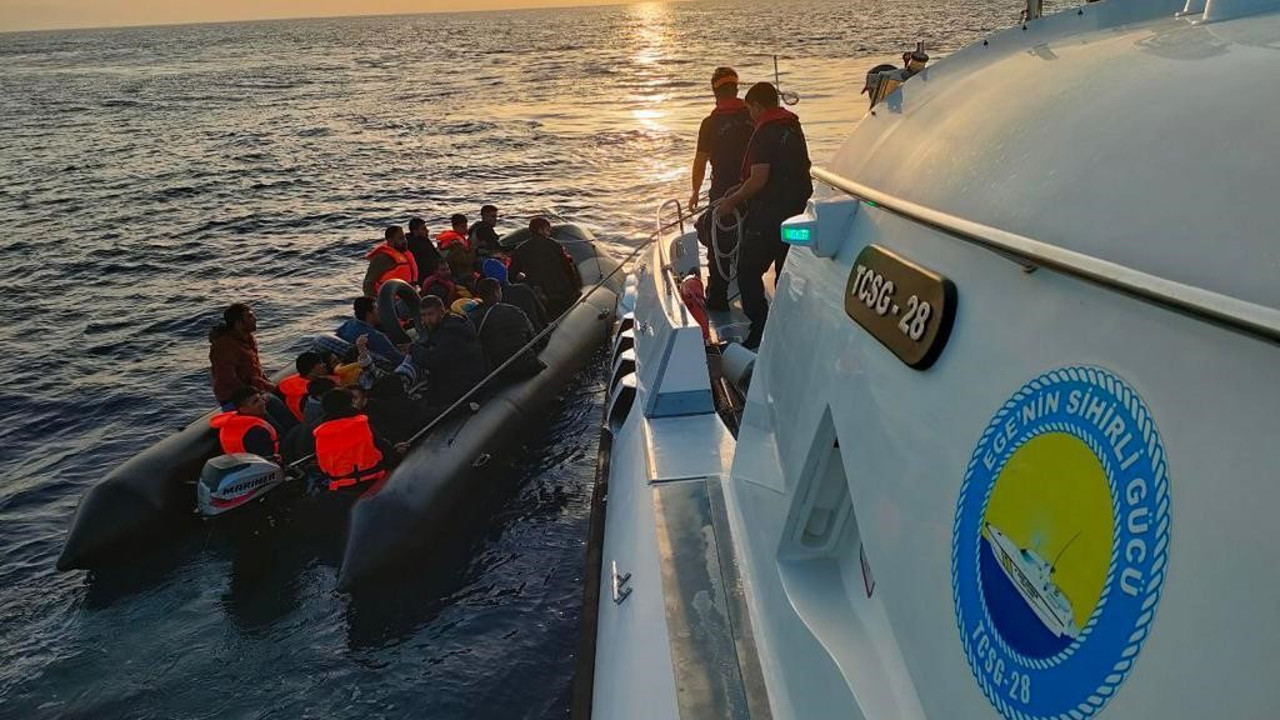 Çanakkale’de 73 kaçak göçmen ile 1 göçmen kaçakçısi yakalandı