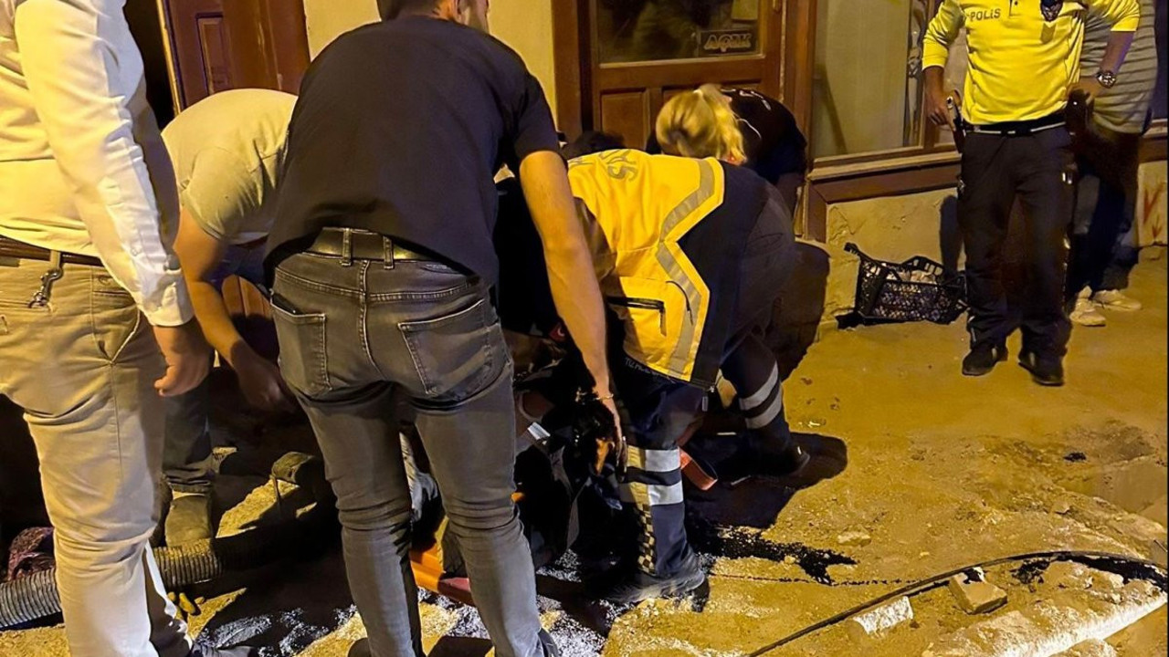 Kavga ettiği adamın üzerine araç sürmek isterken başkasını ezdi