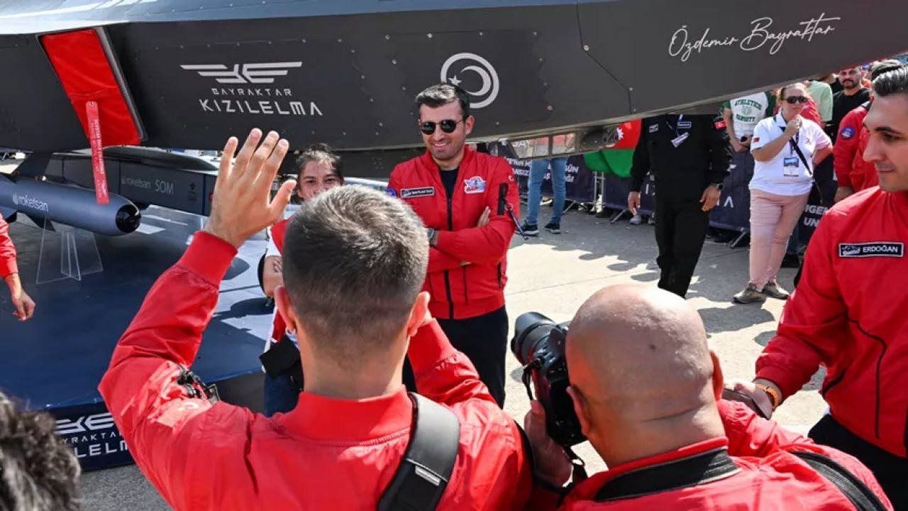 Selçuk Bayraktar Elon Musk'ı TEKNOFEST'e davet etti