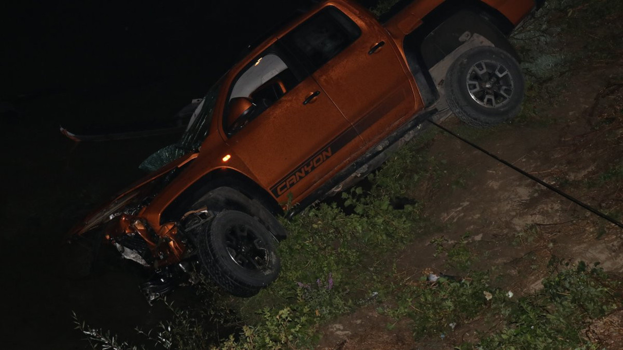 Büyüksu Deresi’ne pikapla uçtular: 1 ölü, 3 yaralı