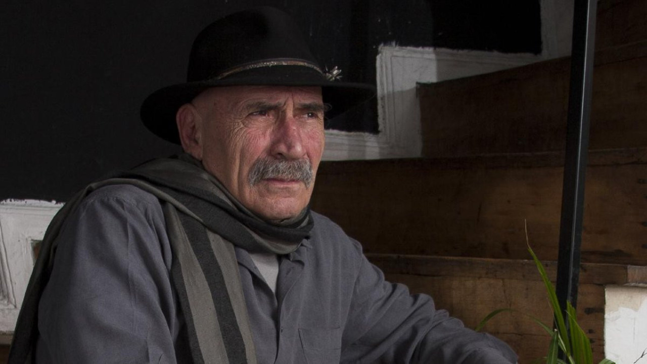 Tuncer Kurtiz'in oyun havası oynadığı görüntü ortaya çıktı. Ölümünün 10'uncu yılında anıldı