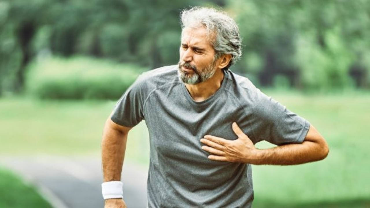 Sonbahar kronik kalp hastalarını tehdit ediyor. Uzmanı uyarılarını sıraladı