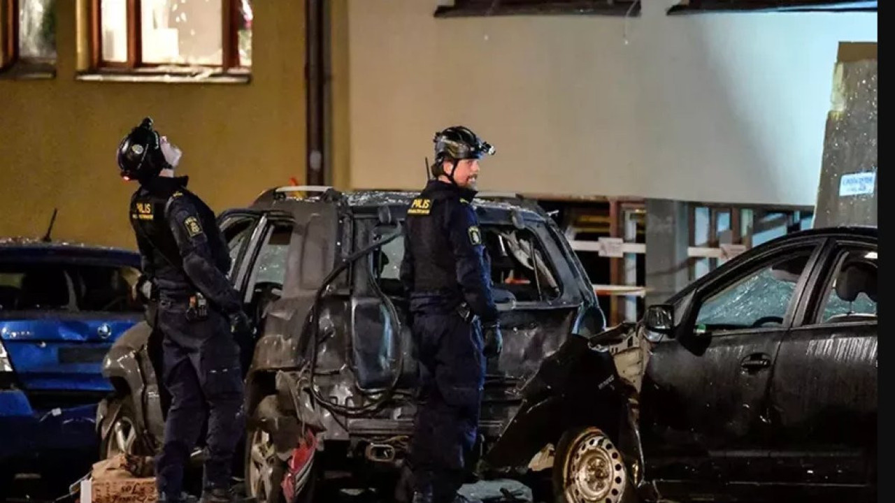 İsveç’te ordu çetelere karşı sokağa iniyor. Çetelere karışan sığınmacılar sınır dışı edilecek