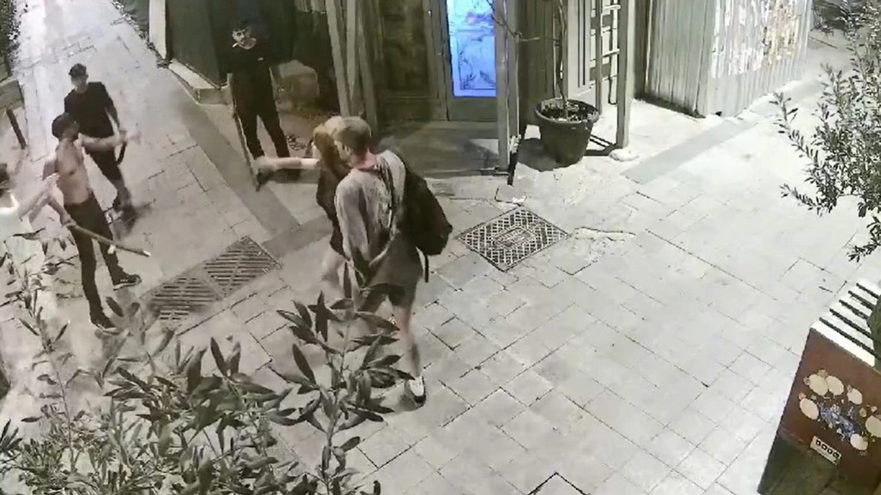 Genç çifti çivili sopa ve şişelerle öldüresiye dövdüler