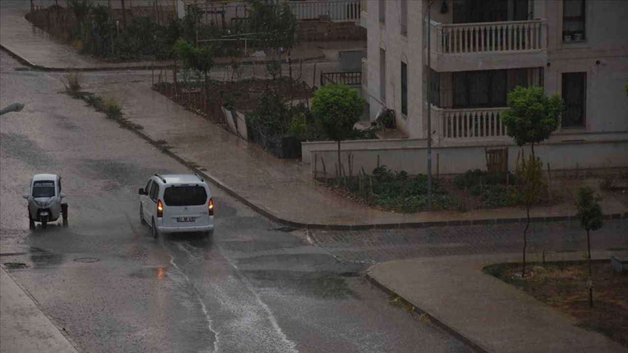 Meteoroloji’den ‘herkes tedbirli olsun’ diyerek açıkladı. 7 ili çok kuvvetli yağış vuracak
