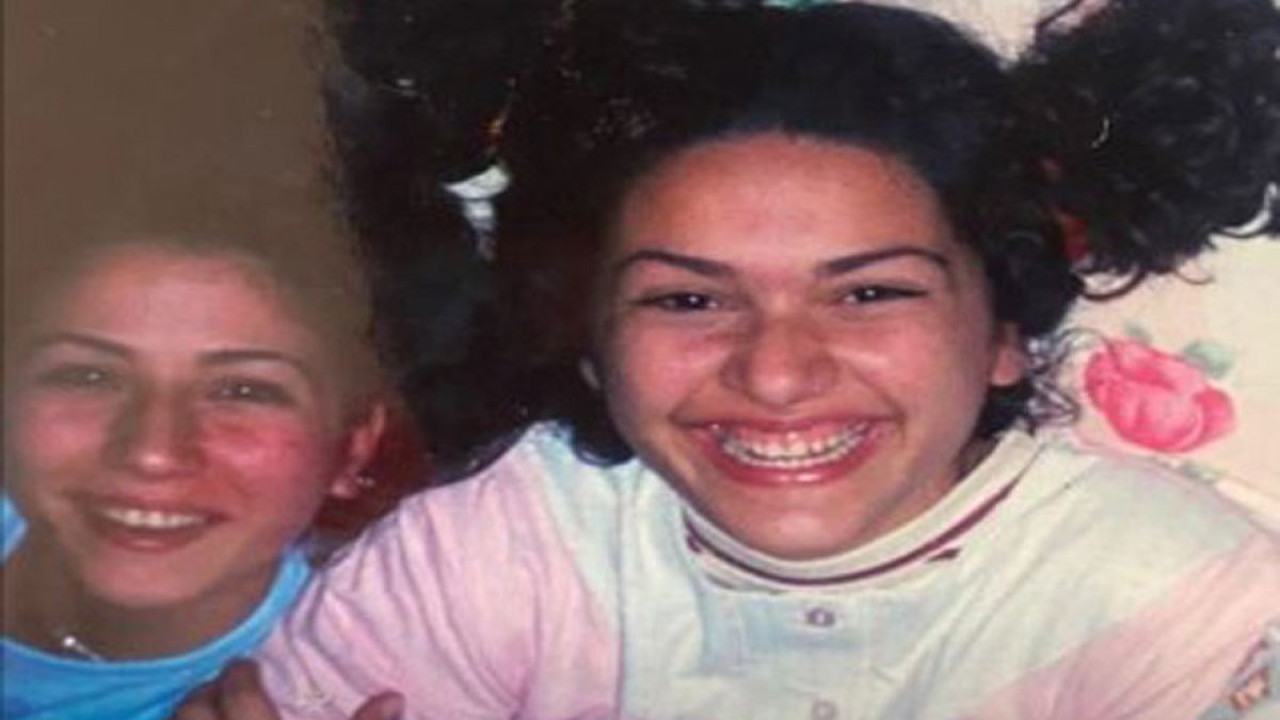 90'lar akımına Bergüzar Korel de katıldı