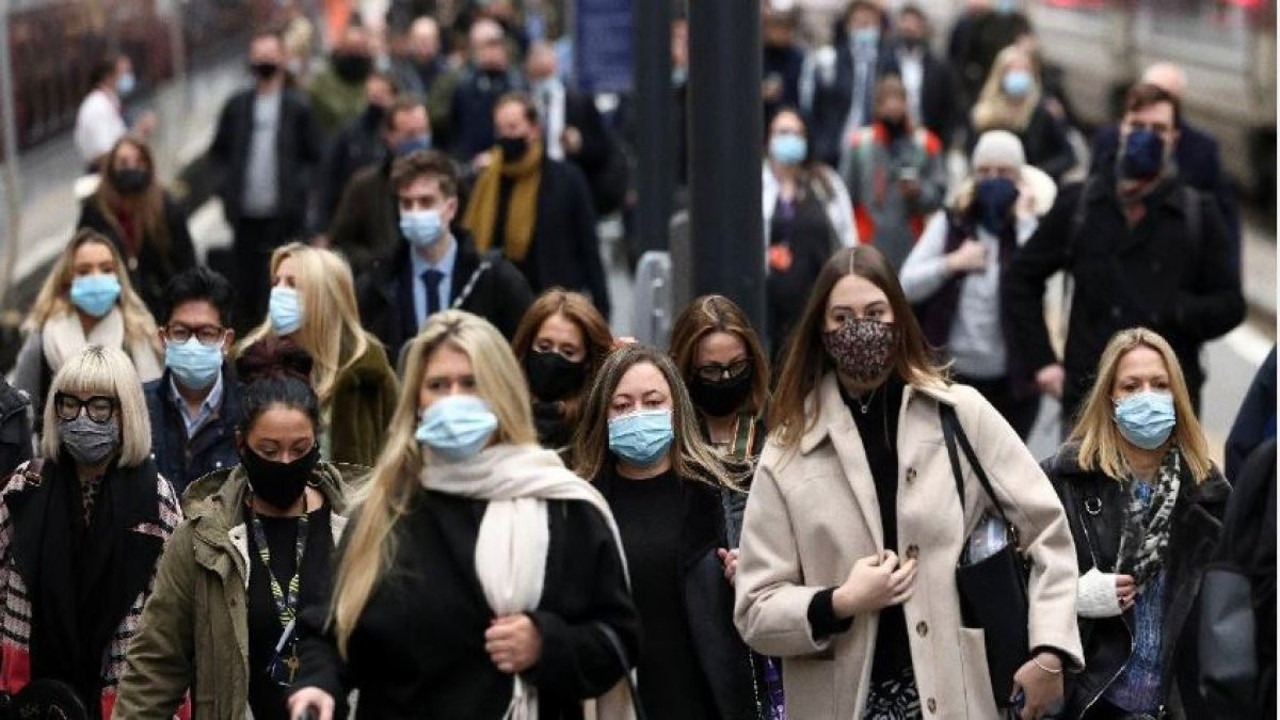 Komşuda koronavirüs vakalarında patlama