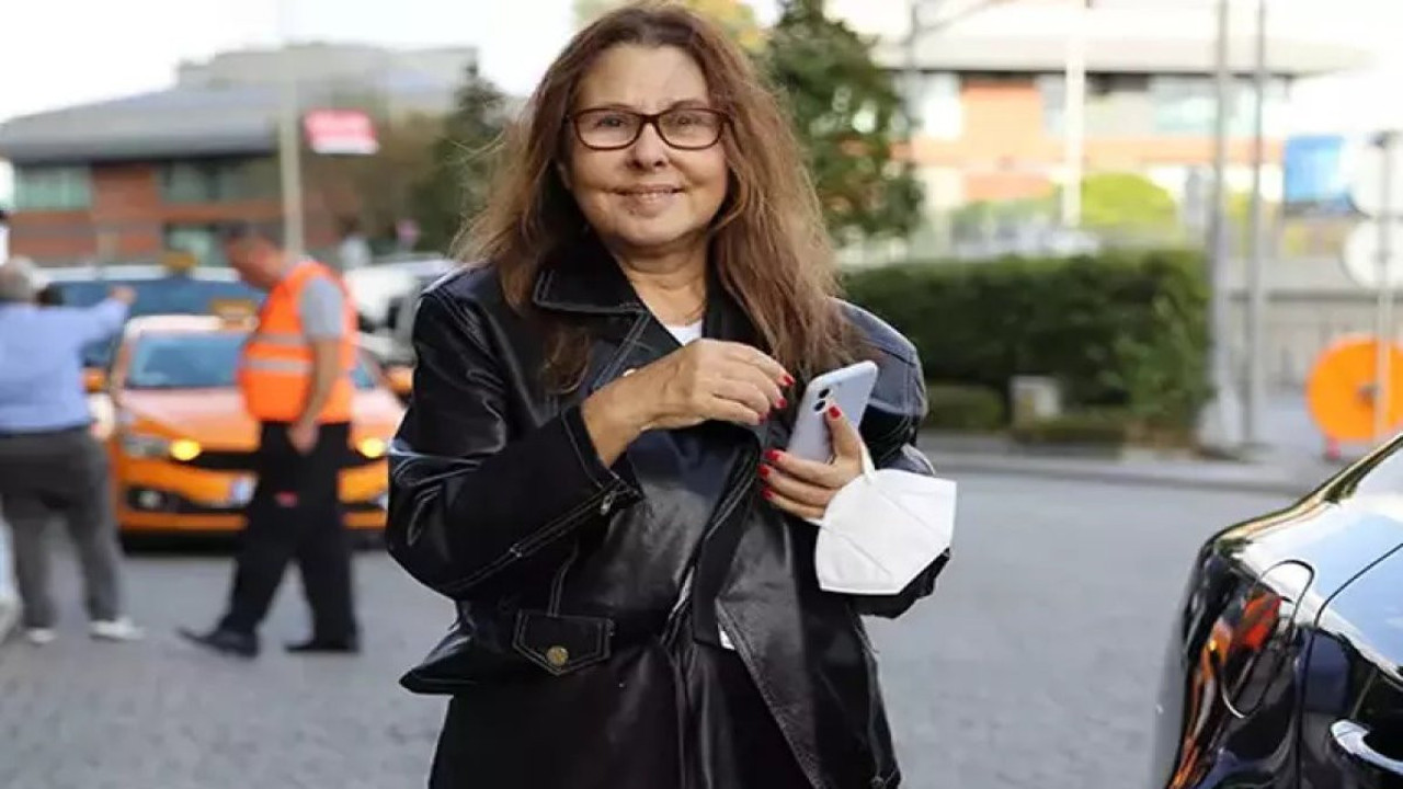 Nilüfer sağlık durumunu açıkladı. Koronavirüse yakalanmıştı