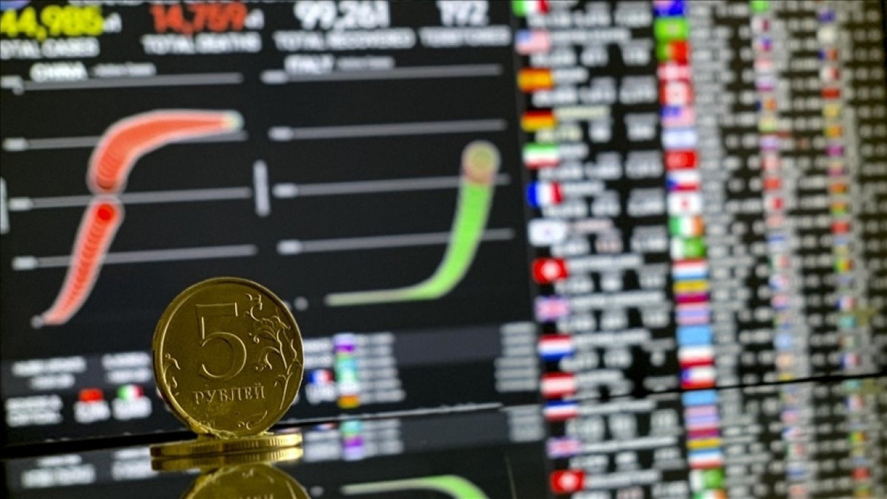 Putin’e kötü haber: Bütçe 9 ayda 1,7 trilyon ruble açık verdi